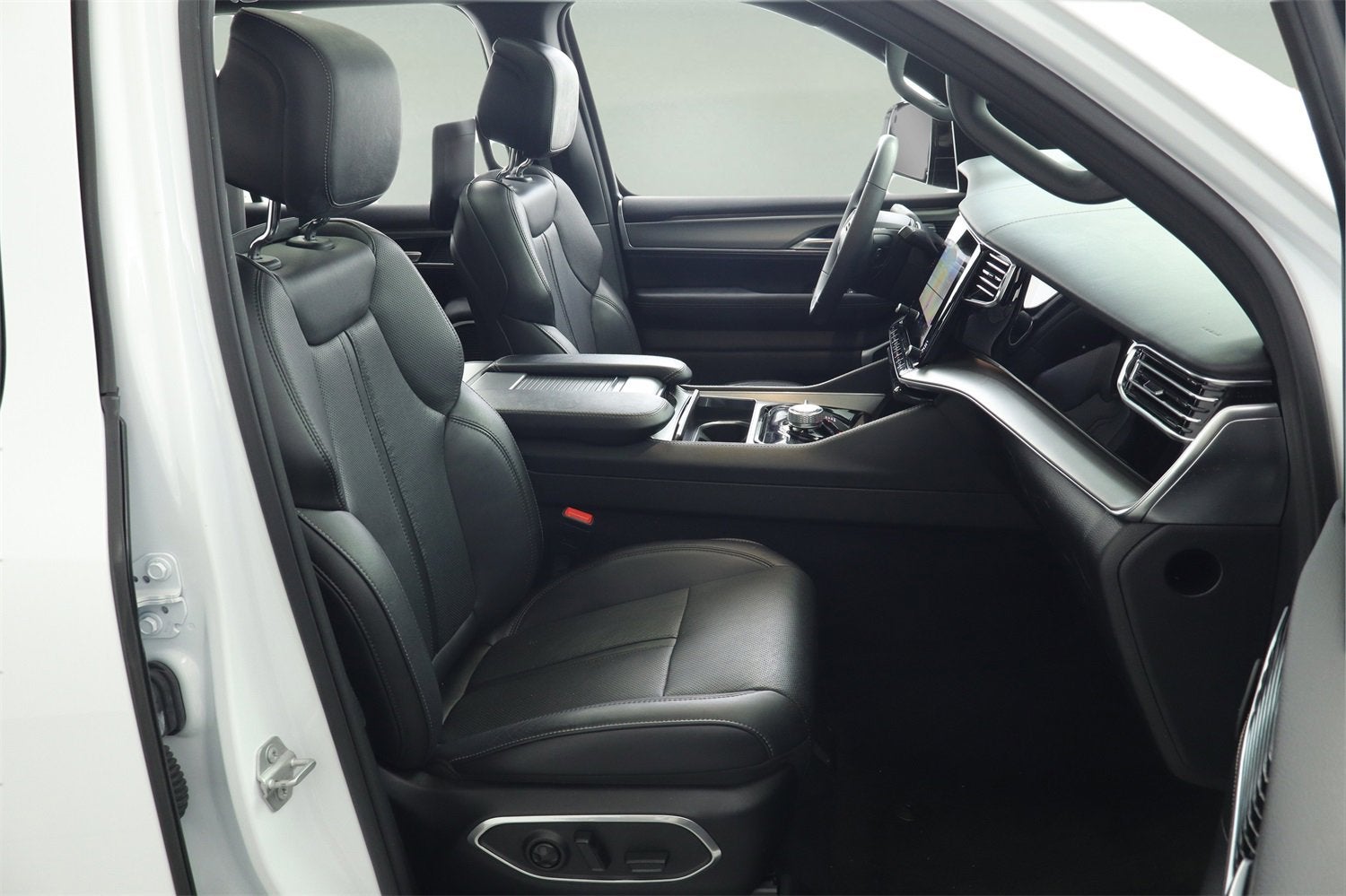 2023 Jeep Wagoneer Series II Carbide 4x4