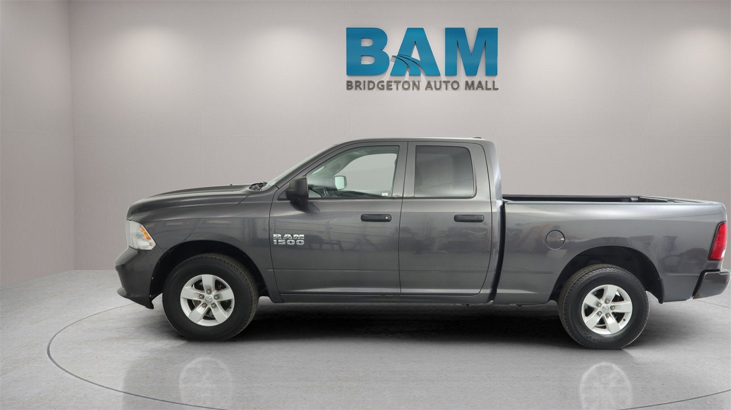 2017 RAM 1500 Express Quad Cab 4x4 6'4" Box