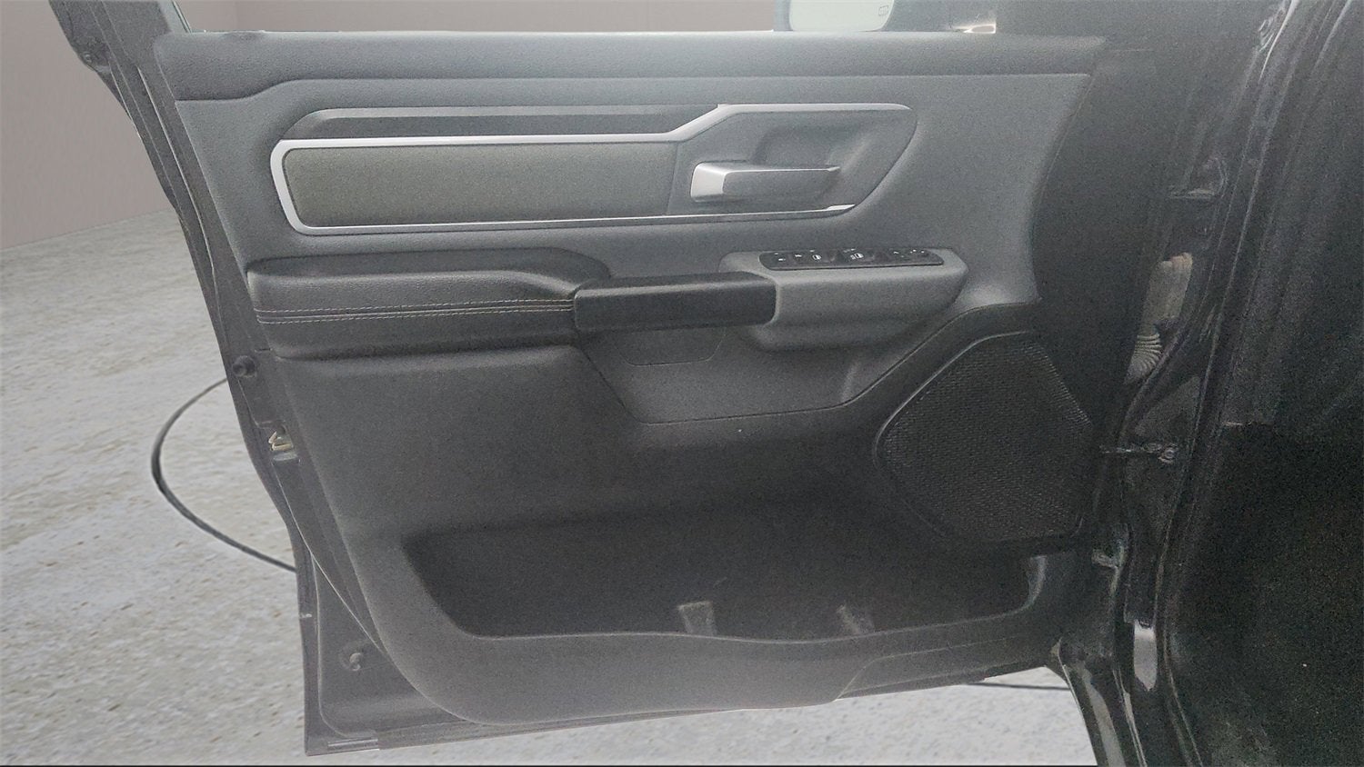 2022 RAM 1500 Lone Star Crew Cab 4x4 5'7" Box