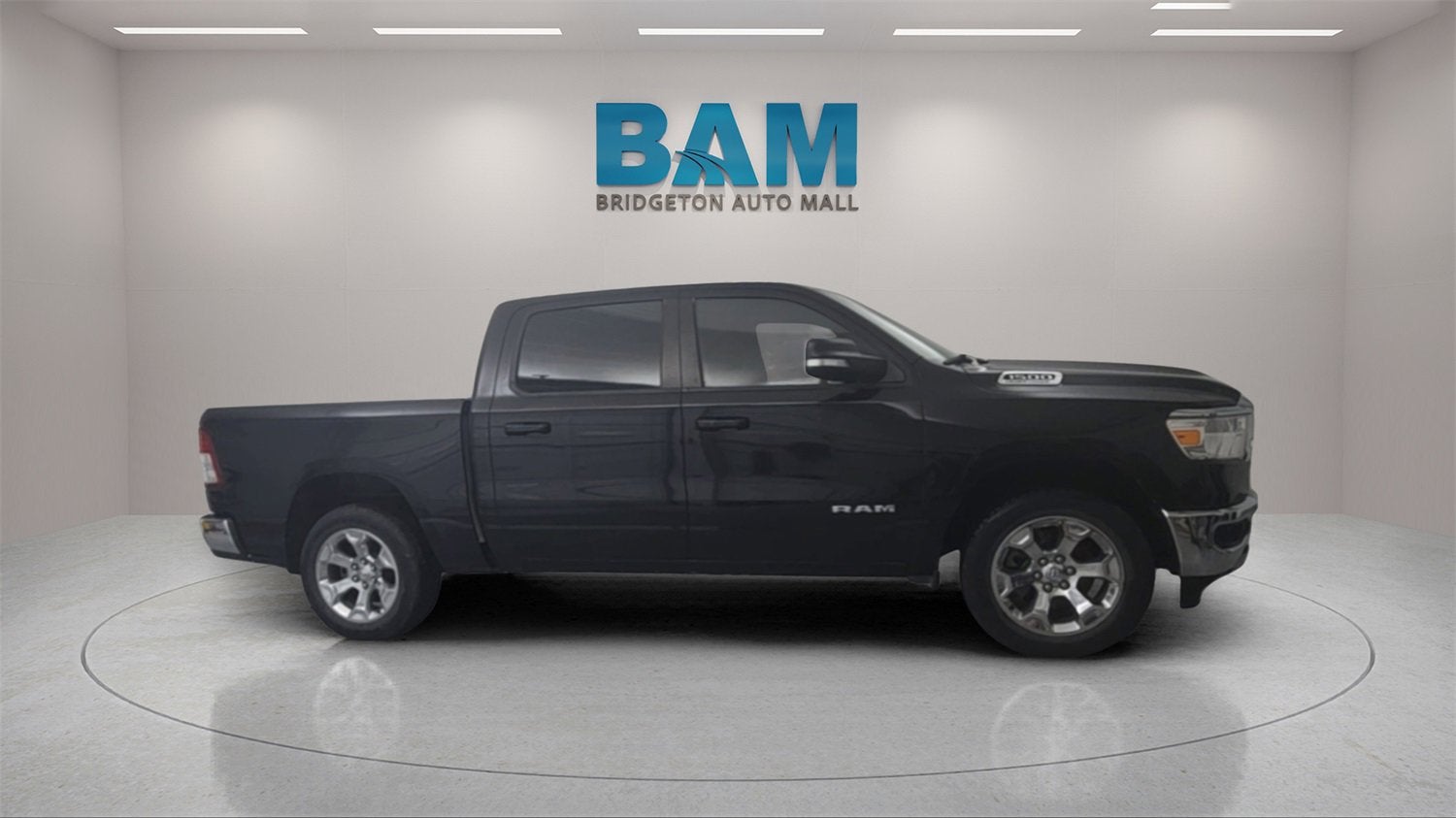 2022 RAM 1500 Lone Star Crew Cab 4x4 5'7" Box