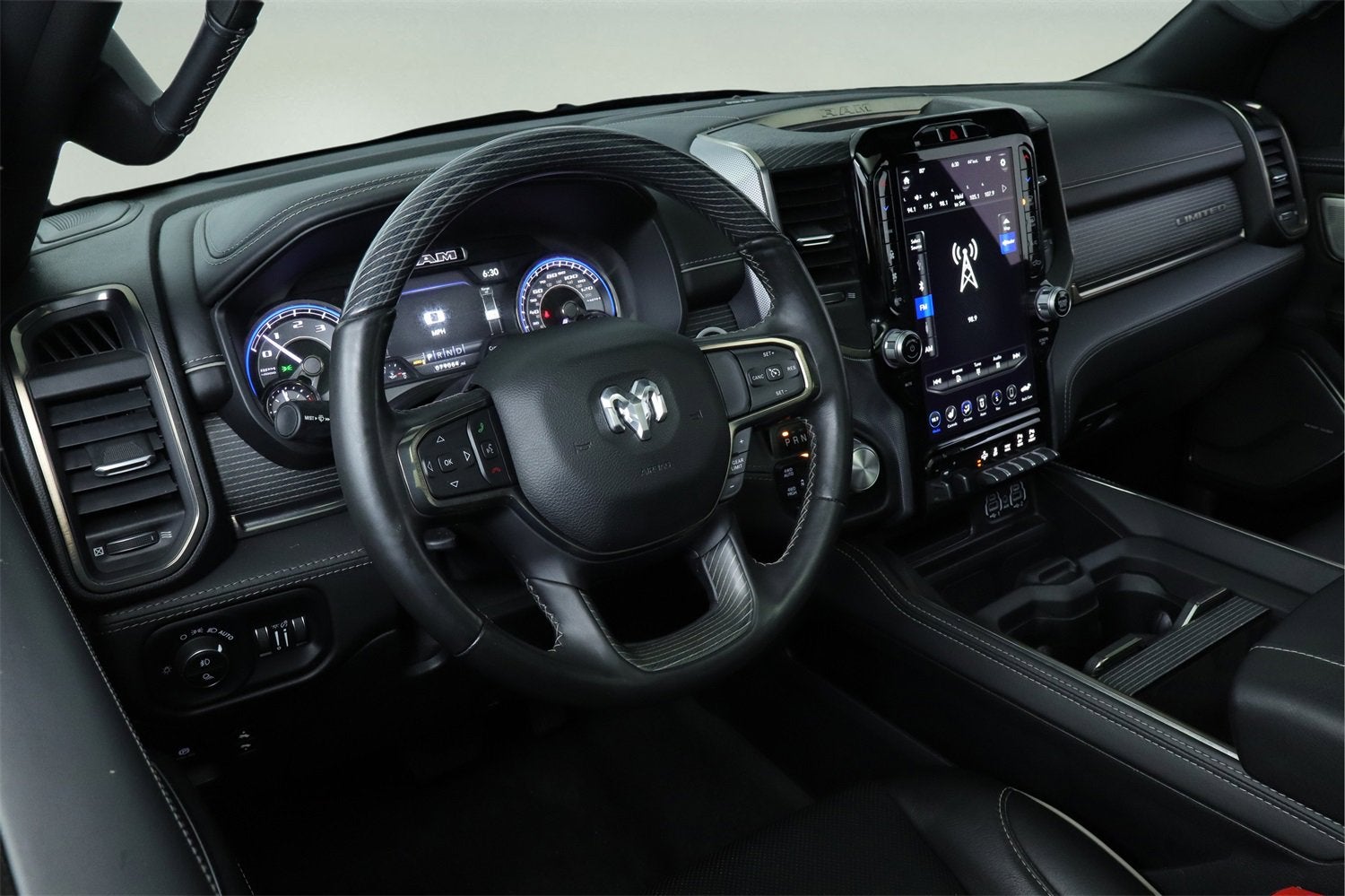 2021 RAM 1500 Limited Crew Cab 4x4 5'7" Box