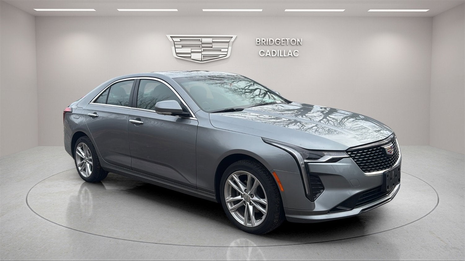 2023 Cadillac CT4 Luxury