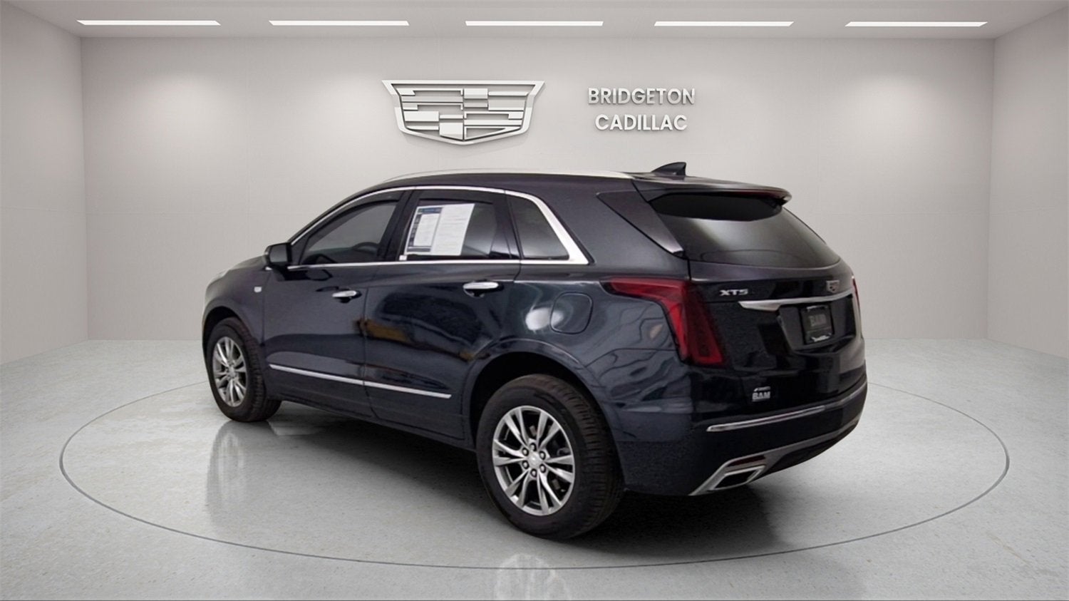 2022 Cadillac XT5 Premium Luxury