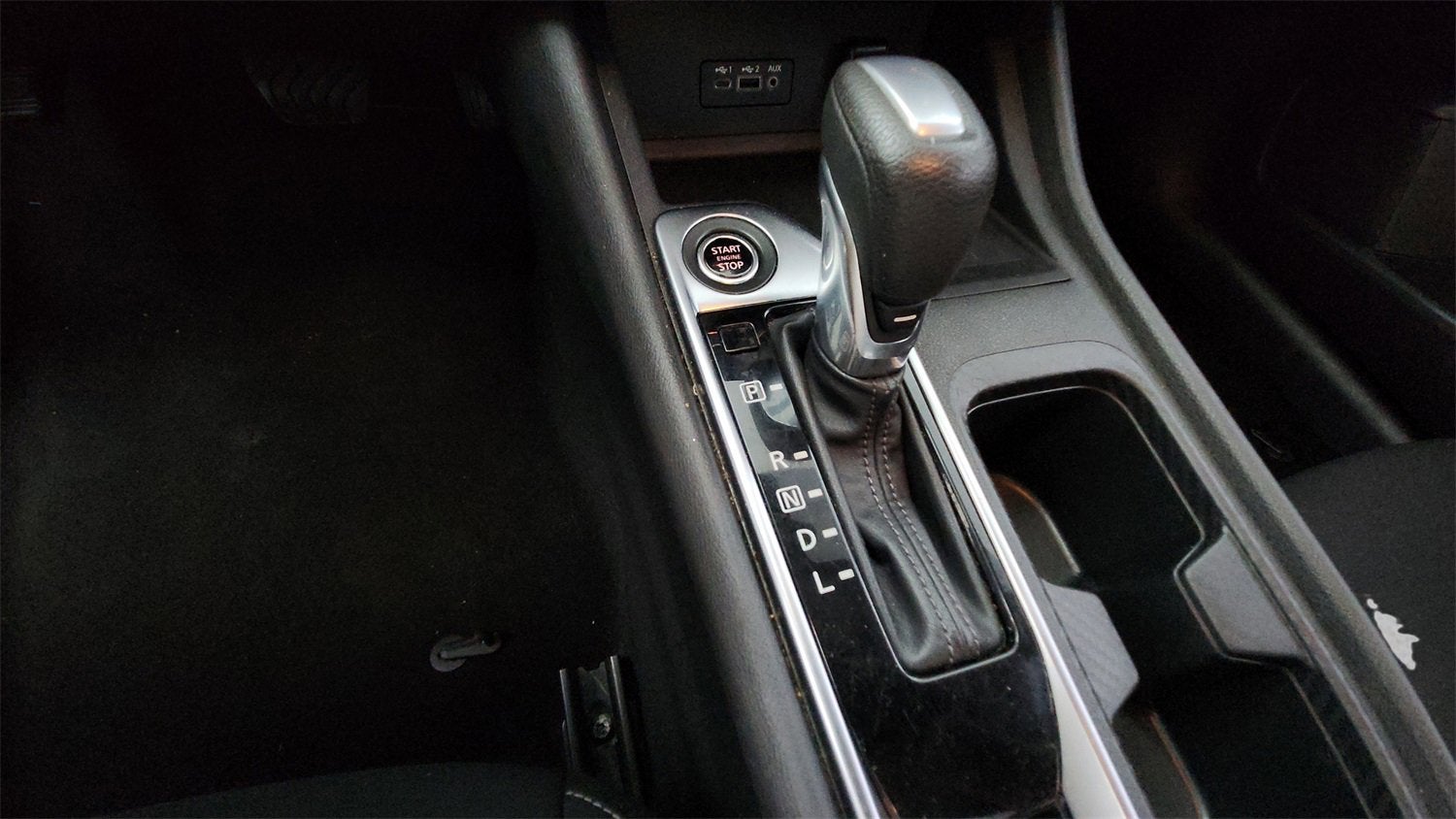 2022 Nissan Sentra SV Xtronic CVT