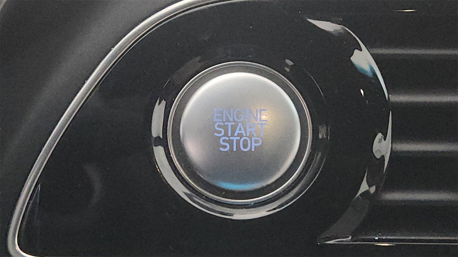 2022 Genesis G70 2.0T AWD