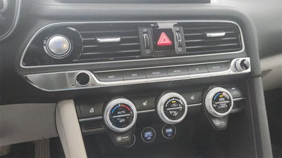 2022 Genesis G70 2.0T AWD