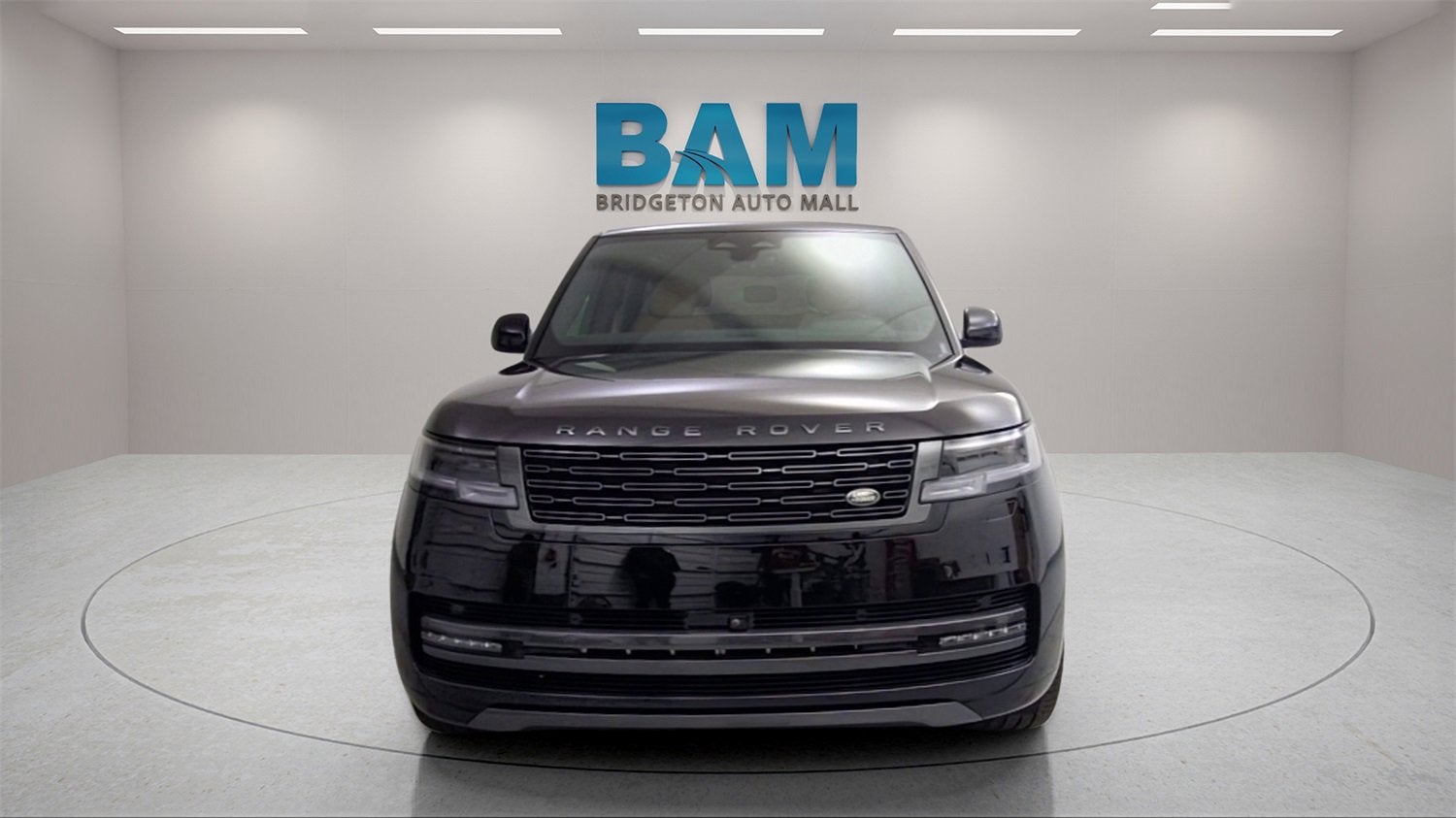 2025 Land Rover Range Rover P550e SE