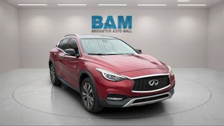 2017 INFINITI QX30 Premium